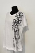 Tricou  alb  Flori misterioase